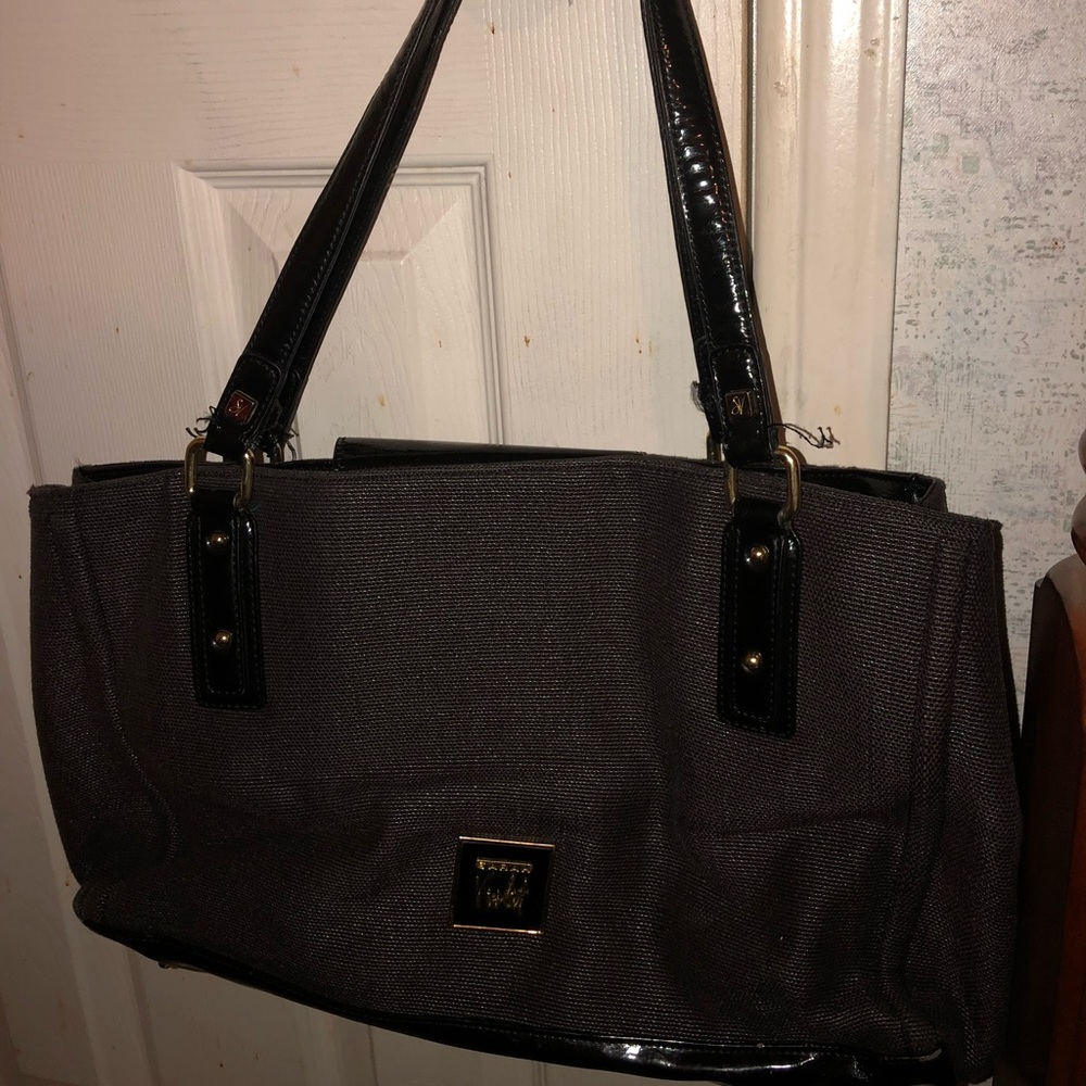 Nice Sarah Violet purse